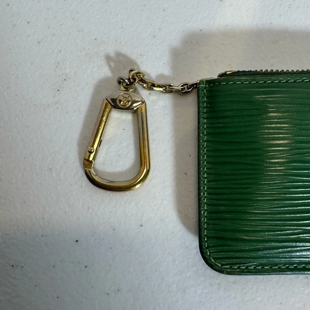 AUTHENTIC Louis Vuitton Green Epi Key Holder